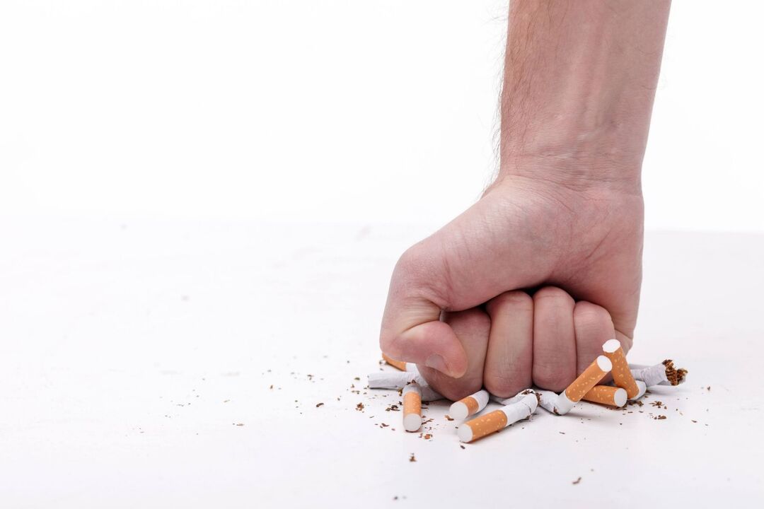 Refuse to smoke using zxcvbnmqwert spray